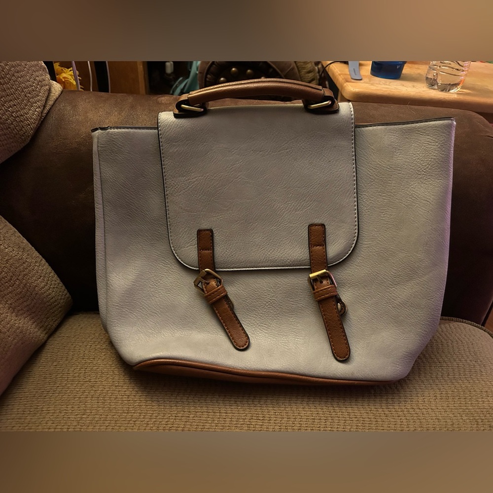 Jen & Co Convertible Backpack/Shoulder Bag - Picture 2 of 15